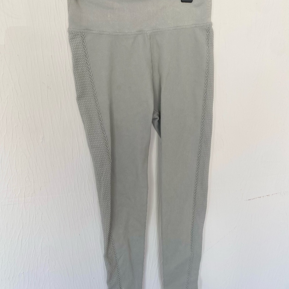 Aerie Light Gray Leggings